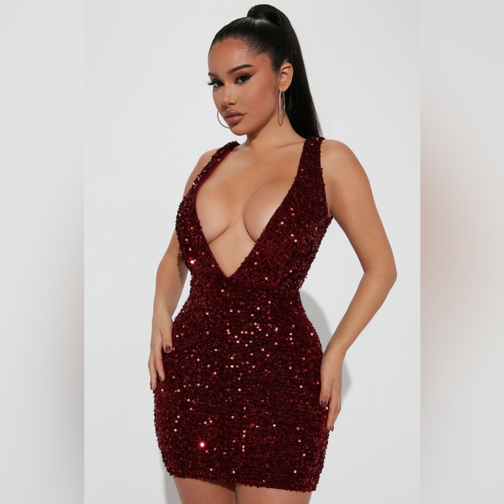 Fashion nova size large Rachel Sequin Mini Dress - Wine